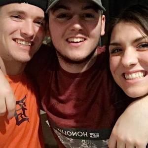 Meet your Posher, Todd